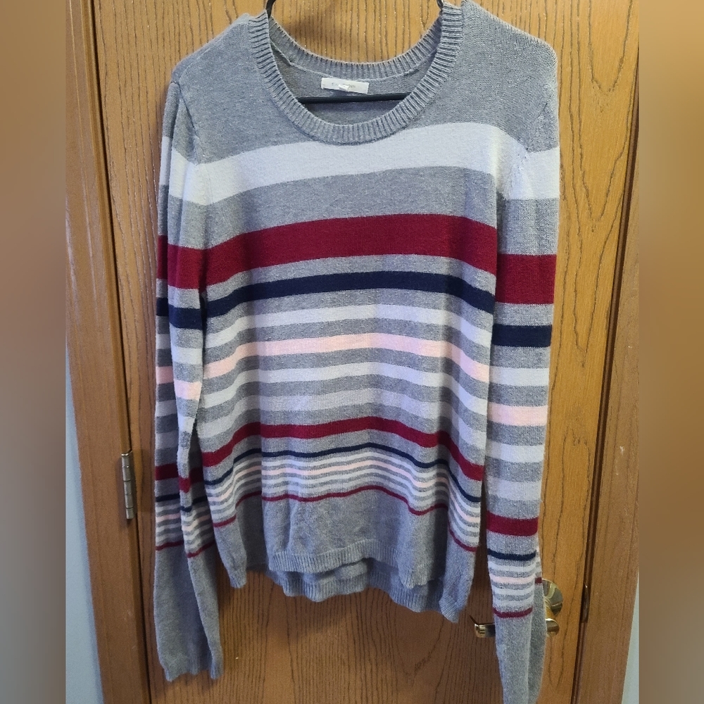 41 hawthorn  XL sweater
